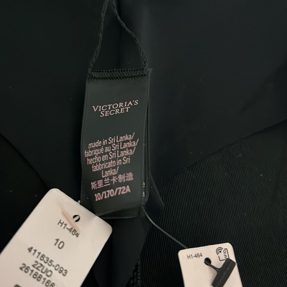 NWT leather look leggings from Victoria secret - Picture 3 of 5